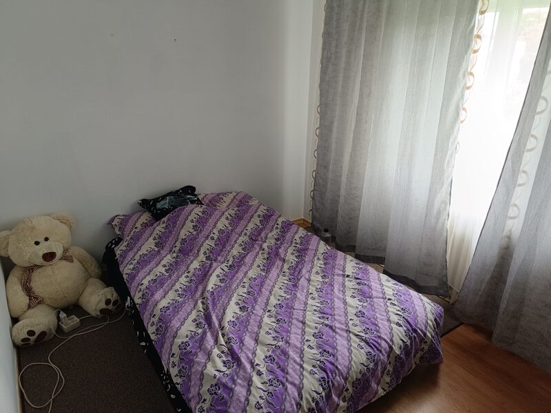 Berceni, Piata Resita,
